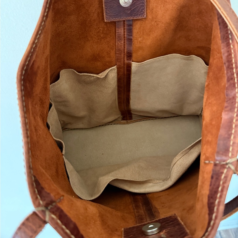 CELIA TOTE GENUINE LEATHER HANDBAG - Picture 13 of 16
